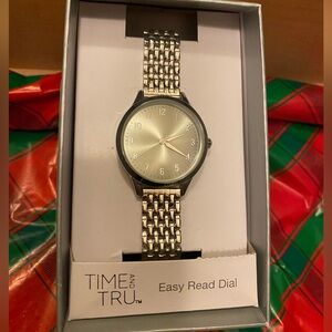 Ladies watch. New in box.
